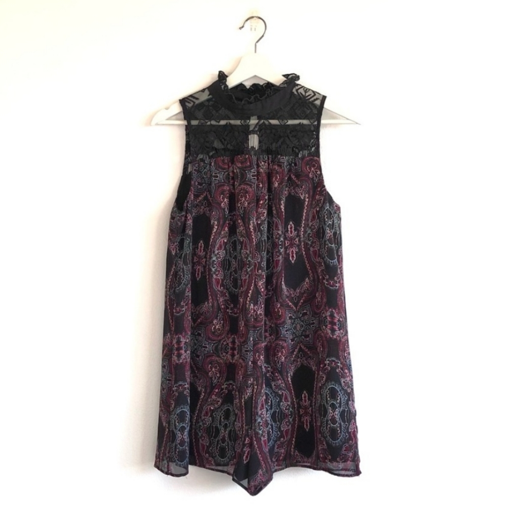 BCBG Patterned romper with lace - size large